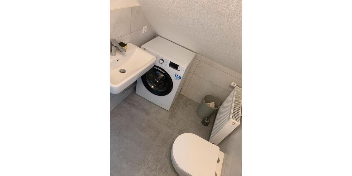 Dachgeschoßwohnung Kornwestheim - 1 Zimmer, 18 m&sup2;, 600&euro; | Angebot:24193838