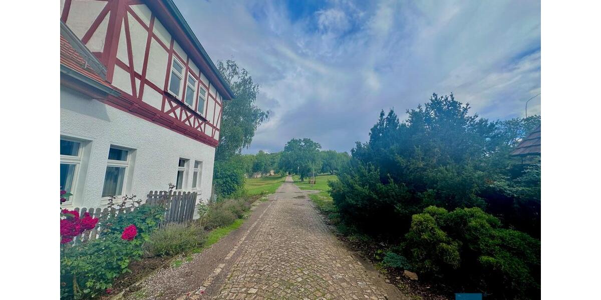 Wohnen auf Zeit Kranichfeld - 5 Zimmer, 123 m&sup2;, 90&euro; | Angebot:14617670