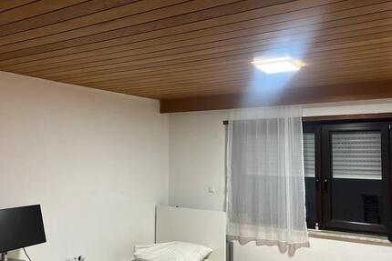 Wohnen auf Zeit Göppingen - 3 Zimmer, 40 m&sup2;, 550&euro; | Angebot:26268174