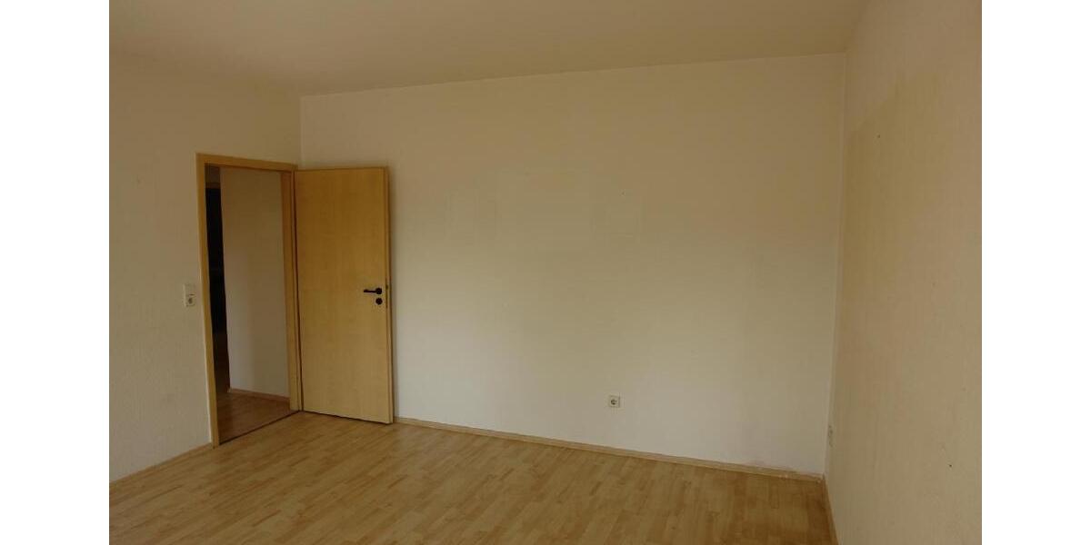 O68W1: Frisch renovierte 2 Raum Erdgeschoßwohnung in Ahlsdorf 2 zimmer