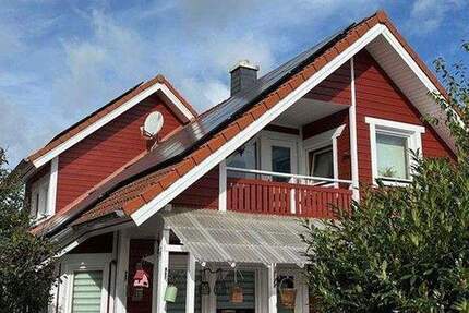 Wunderschönes schwedenrotes Holzhaus am Feldrand - von Privat 4 zimmer