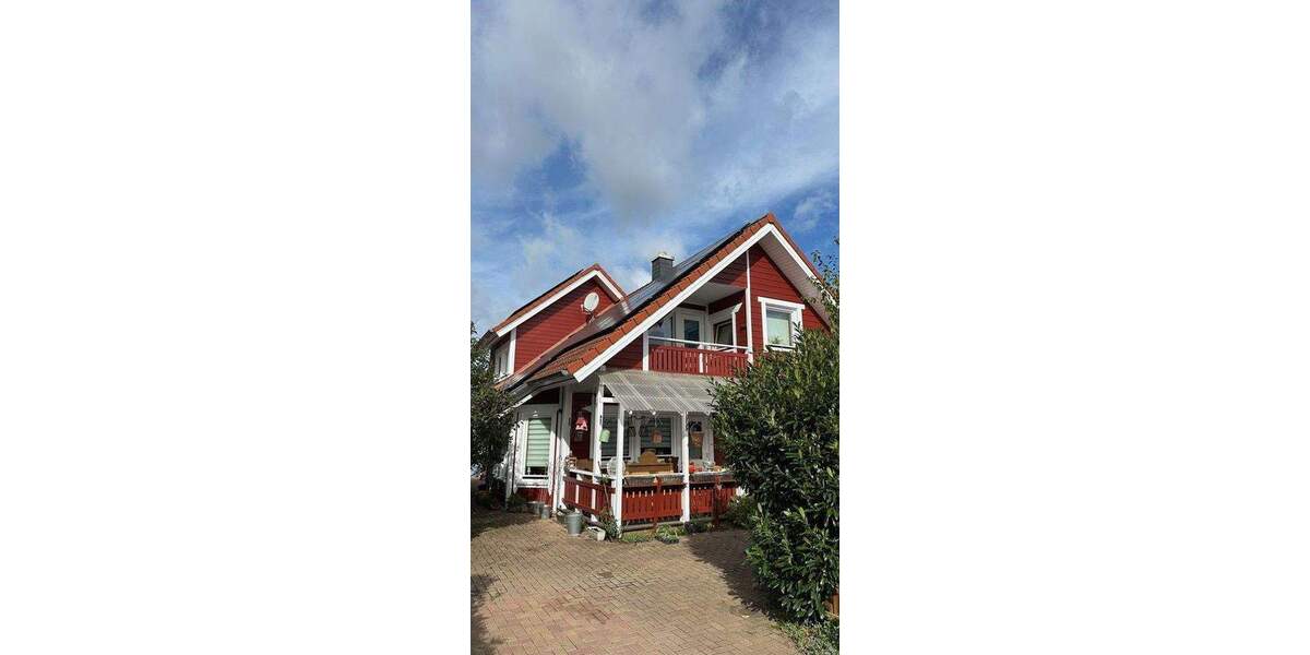 Wunderschönes schwedenrotes Holzhaus am Feldrand - von Privat 4 zimmer