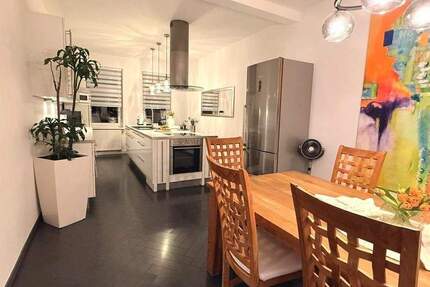 Wohnung Hanau Lamboy - 3 Zimmer, 124 m&sup2;, 1.600&euro; | Angebot:24876555