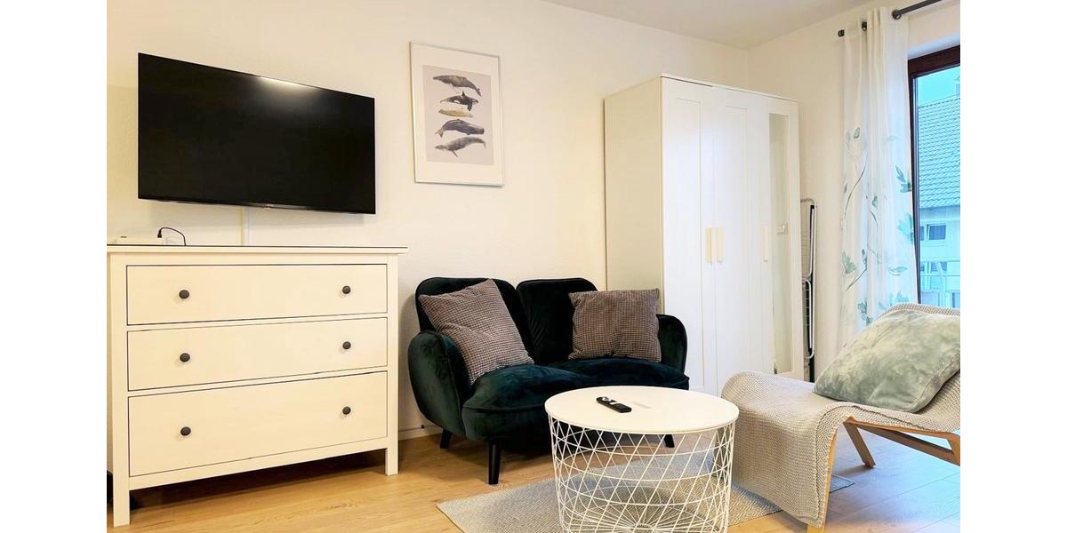1-Zimmerwohnung mit Wlan, TV, Küche, Walk-In DuscheWC, Waschmaschine, Balkon und Parkplatz 1 zimmer