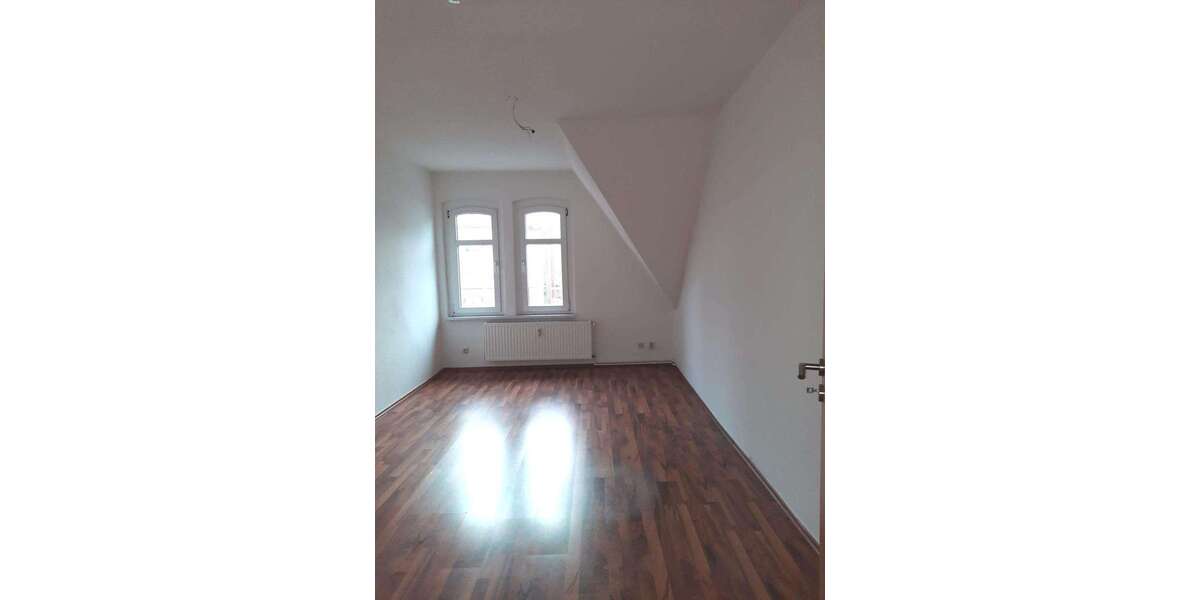 gepflegte 2-Zimmer-Wohnung inkl. Einbauküche ***1 Monat Kaltmietenfrei*** - Dachgeschoßwohnung Burg | Angebot:9601438
