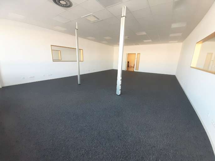 Gewerbeobjekt Neutraubling - 1.794&euro; | Angebot:27104856