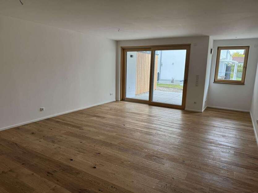Wohnung zum Mieten in Rosenheim 1.800 € 108.36 m² 3 zimmer