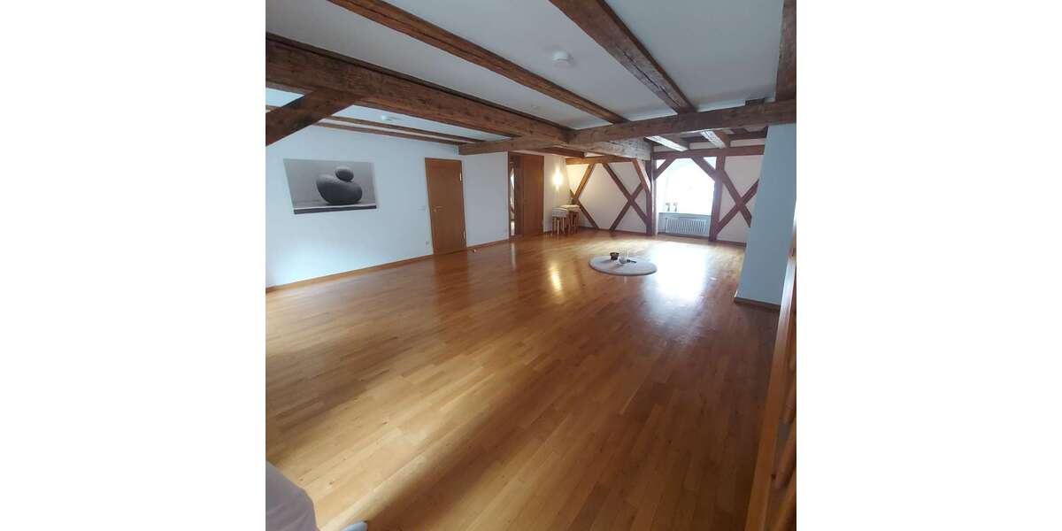Etagenwohnung Regensburg Stadtamhof - 2.5 Zimmer, 126 m&sup2;, 1.250&euro; | Angebot:27285624