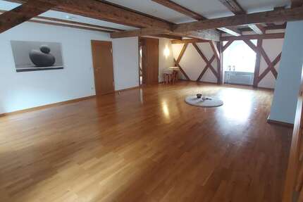 Wohnung Regensburg Stadtamhof - 2.5 Zimmer, 126 m&sup2;, 1.250&euro; | Angebot:27285624