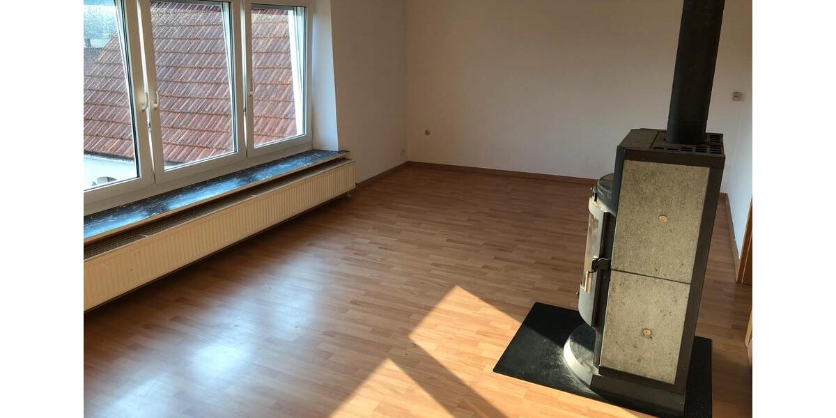 Einfamilienhaus Ensdorf - 3 Zimmer, 95 m&sup2;, 800&euro; | Angebot:25895288