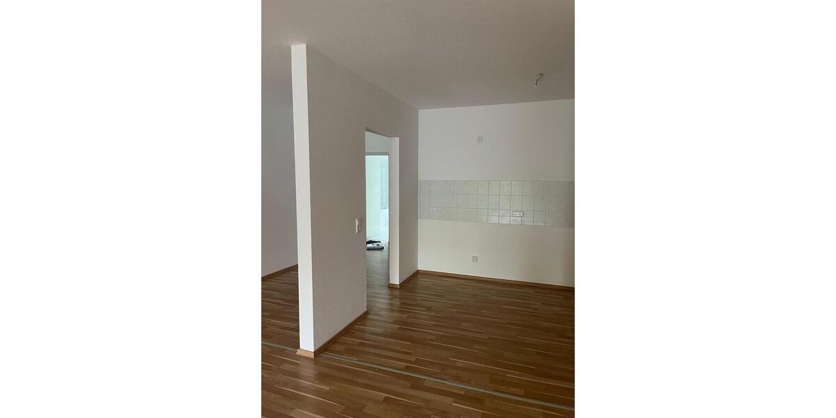 Etagenwohnung Bischofswerda - 2 Zimmer, 79 m&sup2;, 490&euro; | Angebot:26578295