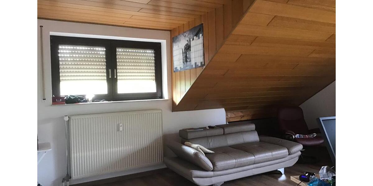 Dachgeschoßwohnung Grävenwiesbach - 2 Zimmer, 75 m&sup2;, 600&euro; | Angebot:26365818