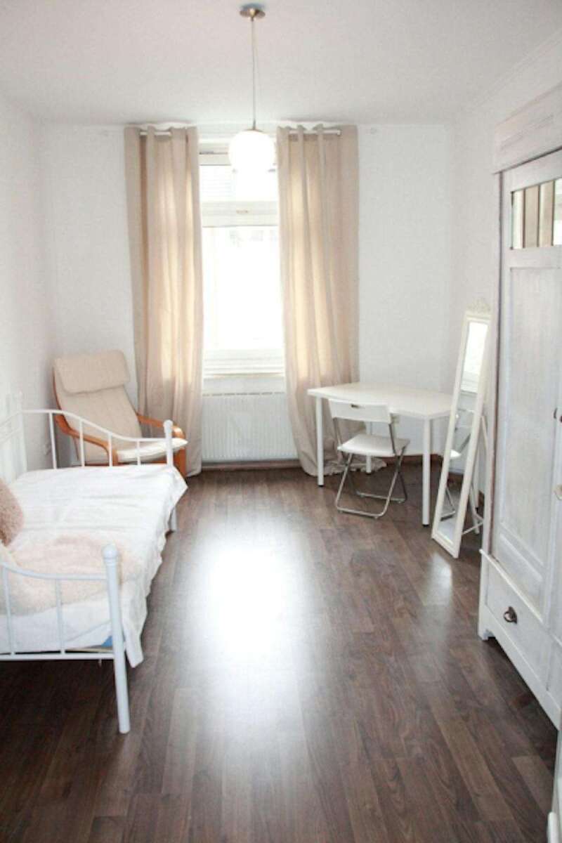WG-Zimmer in Düsseldorf 590 € 15 m² zimmer