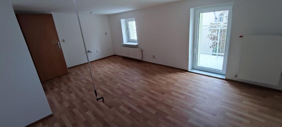 Dachgeschoßwohnung Magdeburg - 1 Zimmer, 62 m&sup2;, 420&euro; | Angebot:26057498