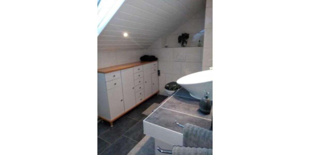 Dachgeschoßwohnung Biblis - 5 Zimmer, 116 m&sup2;, 1.000&euro; | Angebot:24832071