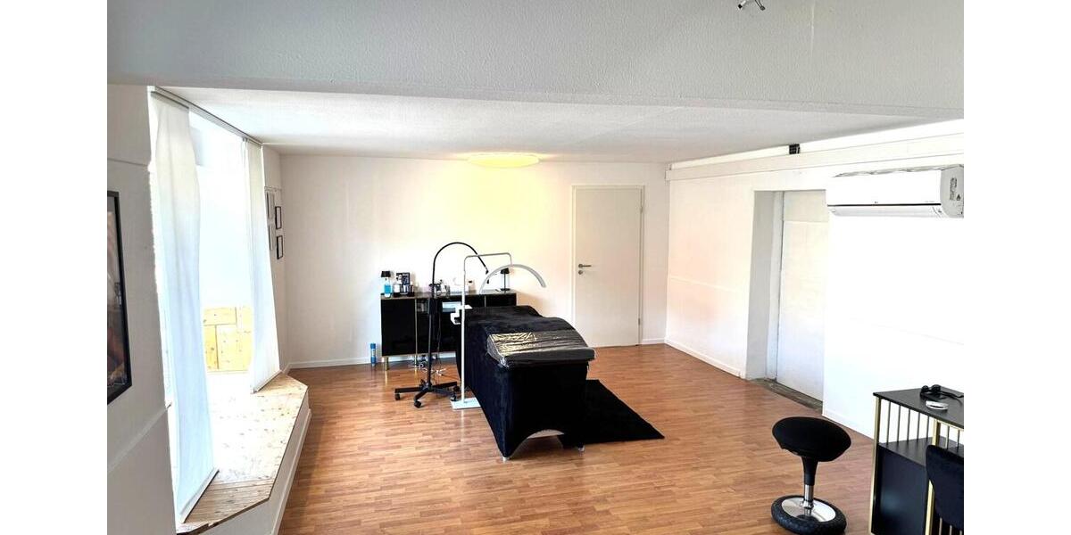 Gewerbeobjekt Bergisch Gladbach - 700&euro; | Angebot:24831518