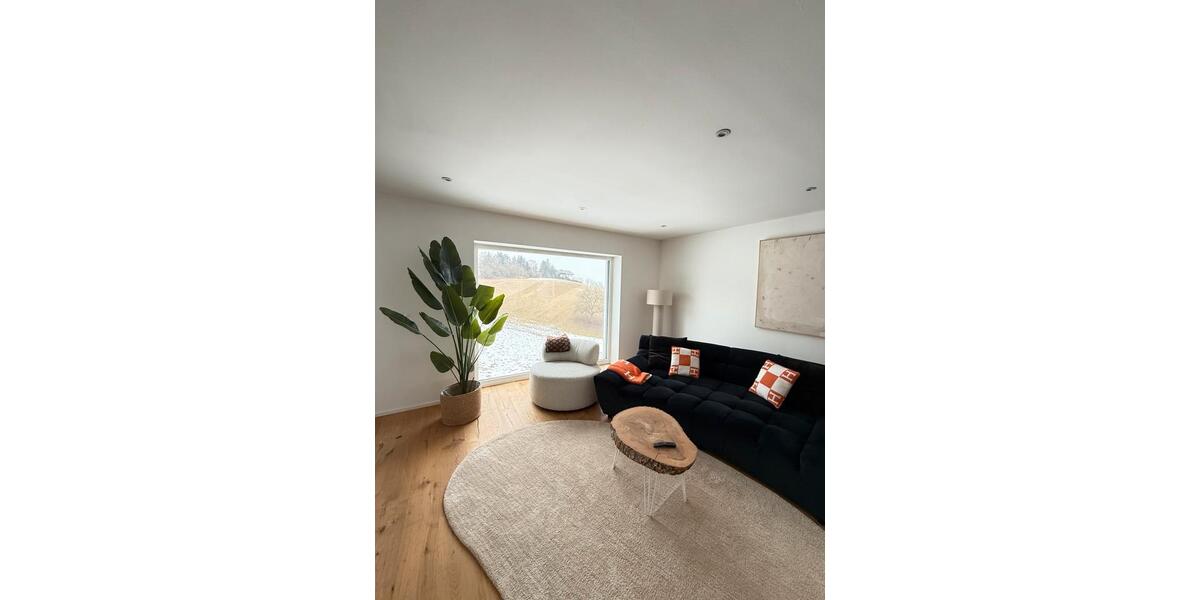 Erdgeschoßwohnung Kumhausen - 3.5 Zimmer, 140 m&sup2;, 2.100&euro; | Angebot:24753080