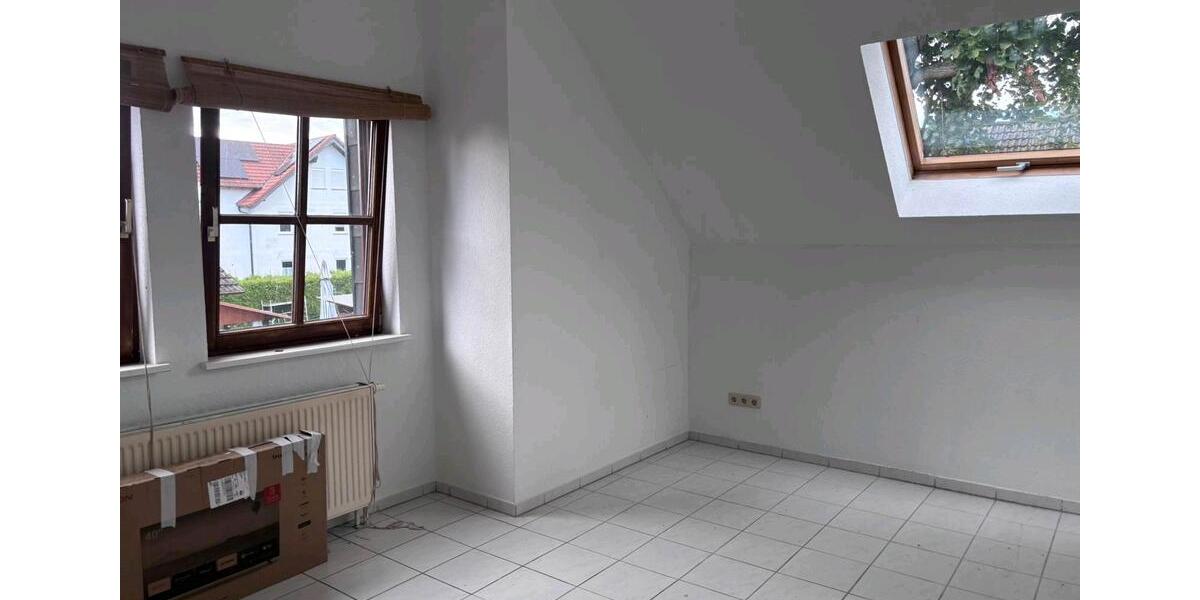Dachgeschoßwohnung Kefenrod - 1 Zimmer, 36 m&sup2;, 350&euro; | Angebot:26102426