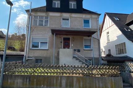 Haus Adenau - 7 Zimmer, 150 m&sup2;, 1.000&euro; | Angebot:26042213