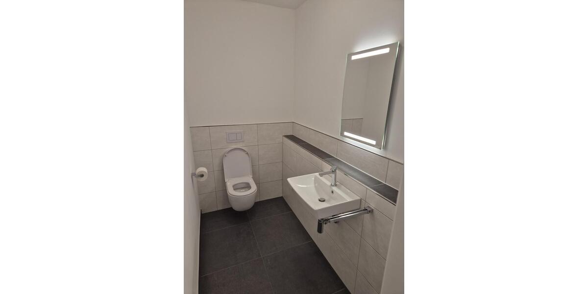 Einfamilienhaus Wadern - 2 Zimmer, 89 m&sup2;, 1.100&euro; | Angebot:25988746