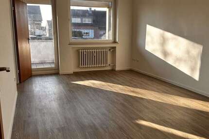 Wohnung Köln Chorweiler - 2 Zimmer, 61 m&sup2;, 590&euro; | Angebot:26745293