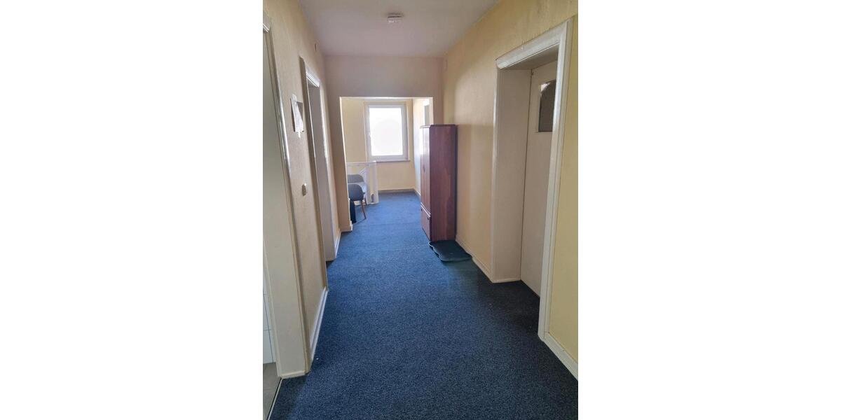 Wohnen auf Zeit Detmold - 7 Zimmer, 11 m&sup2;, 390&euro; | Angebot:26692753