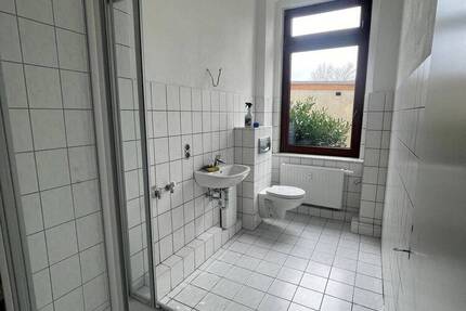 Sanierte hofseitige Erdgeschoßwohnung