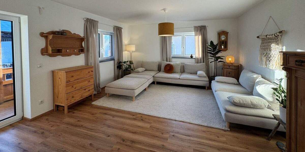 Etagenwohnung Penzberg - 4 Zimmer, 130 m&sup2;, 2.100&euro; | Angebot:24793540