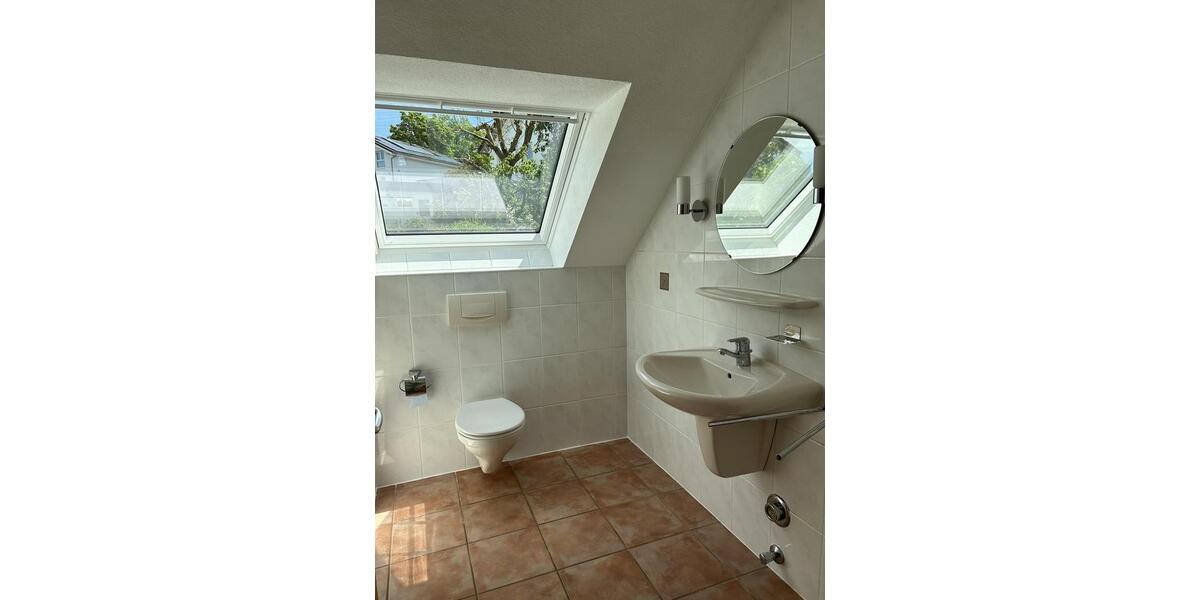 Schöne 2-Zimmer-Wohnung mit Balkon, Grün- & Blicklage von Privat. Am Schäfersberg-Niedernhausen 2 zimmer