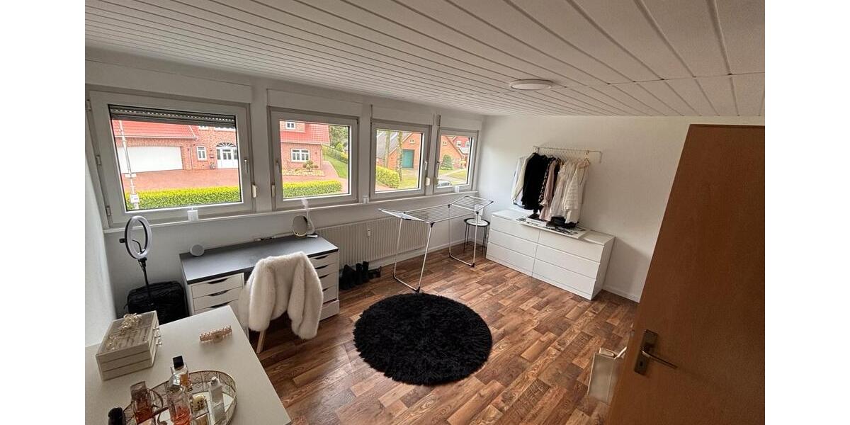 Dachgeschoßwohnung Friesoythe - 3 Zimmer, 110 m&sup2;, 750&euro; | Angebot:26587343