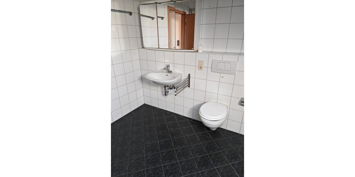 Dachgeschoßwohnung Falkenberg - 4 Zimmer, 120 m&sup2;, 740&euro; | Angebot:26337901