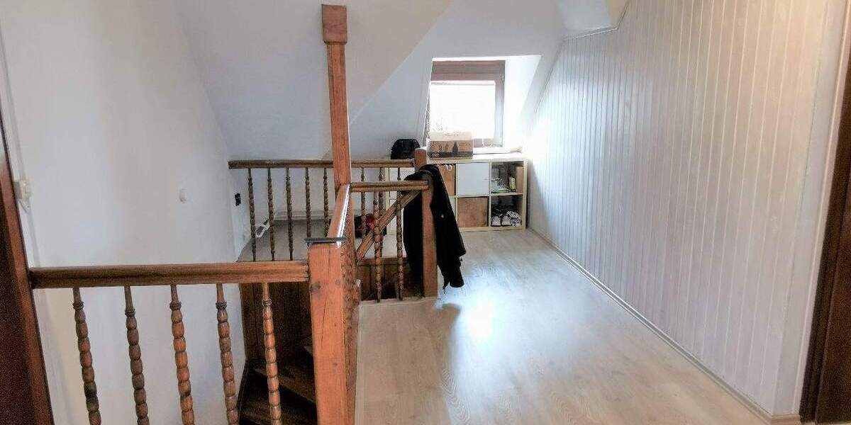 Herrschaftlicher Altbau in ruhiger Lage 3 zimmer