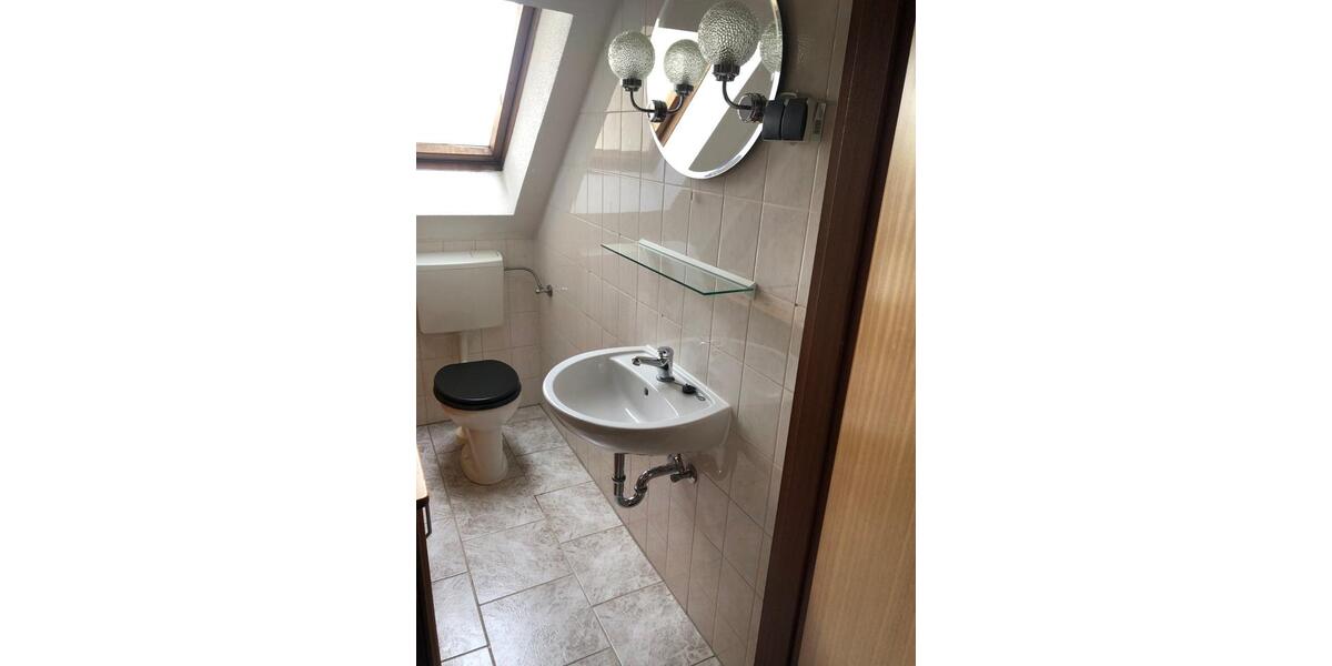 Dachgeschoßwohnung Zehdenick - 2 Zimmer, 42 m&sup2;, 336&euro; | Angebot:25854202