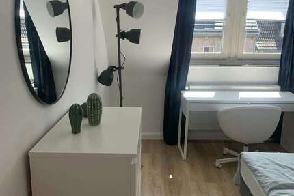 WG-Zimmer in Düsseldorf 899 € 20 m² zimmer