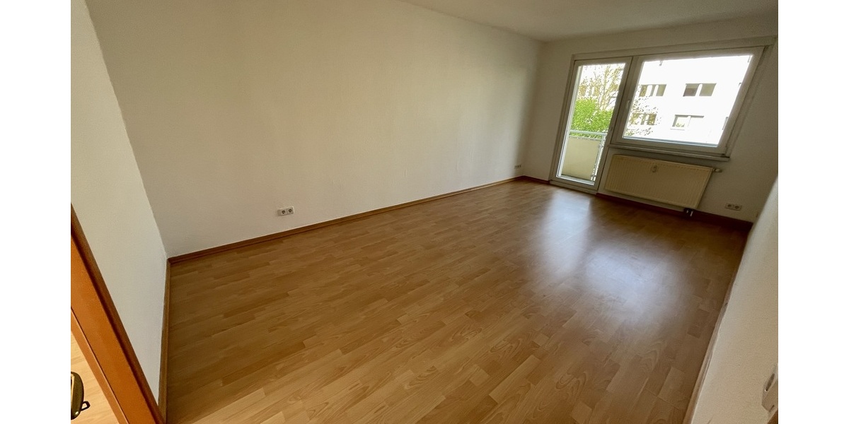 Gera-Langenberg! 4 Raum Whg. mit Balkon und Wanne! - Etagenwohnung Gera Langenberg | Angebot:27190932