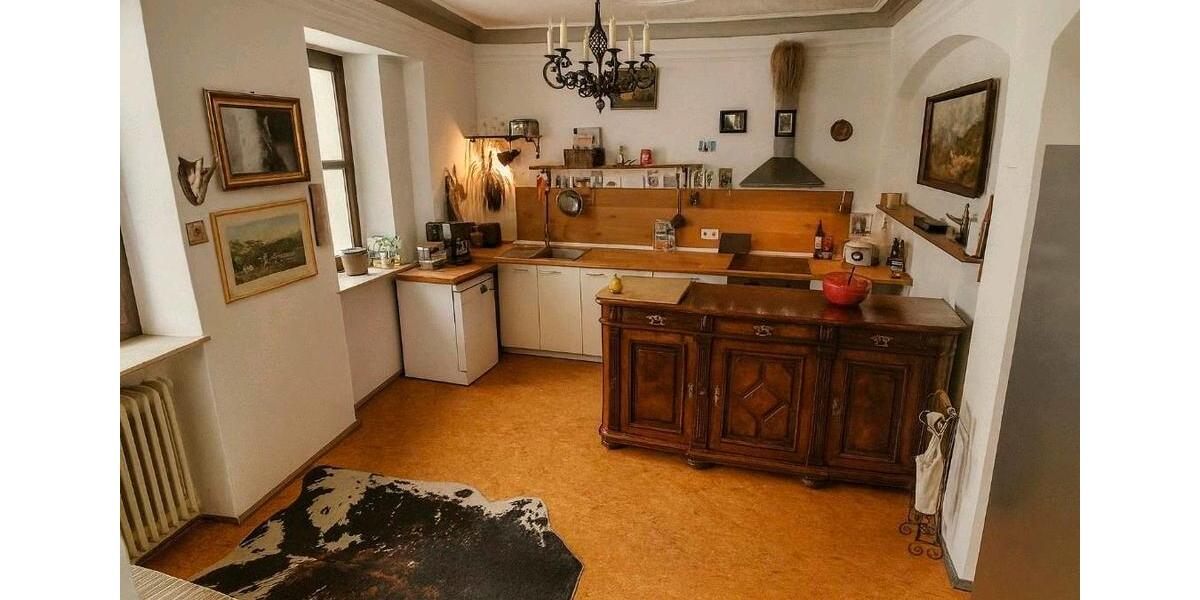 Etagenwohnung Neuburg an der Donau - 2 Zimmer, 85 m&sup2;, 890&euro; | Angebot:25902242