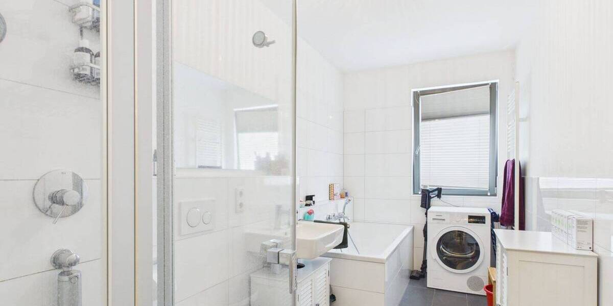 Etagenwohnung Berlin Marienfelde - 3 Zimmer, 93 m&sup2;, 2.200&euro; | Angebot:26712743