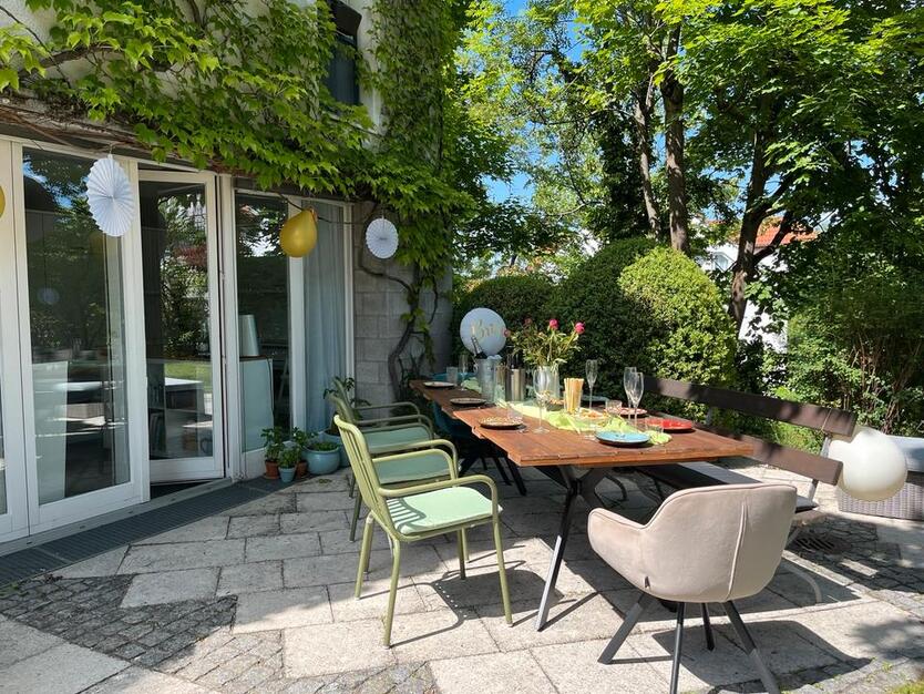 WG-Zimmer im Stadthaus mit Garten & bester Lage zimmer