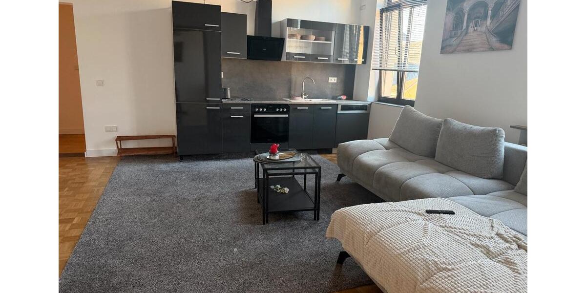 Etagenwohnung Limburg an der Lahn - 2 Zimmer, 90 m&sup2;, 1.100&euro; | Angebot:26270798