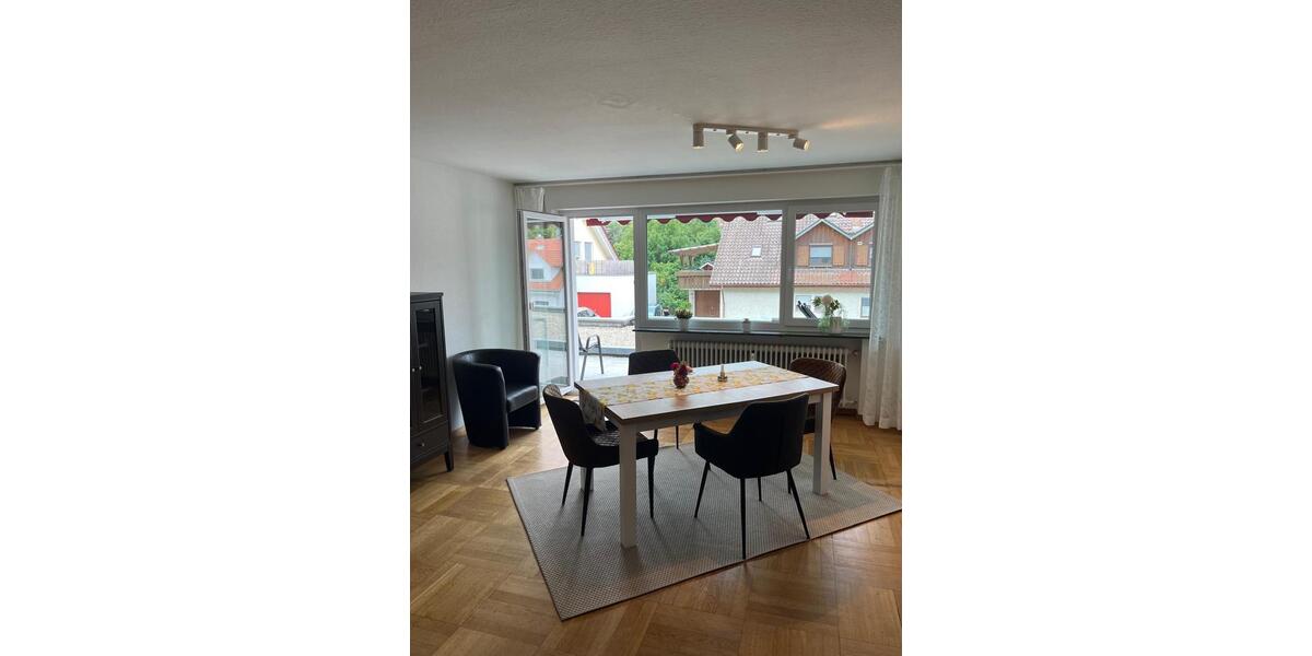 Hochparterre Neidlingen - 4 Zimmer, 80 m&sup2;, 1.000&euro; | Angebot:24178600