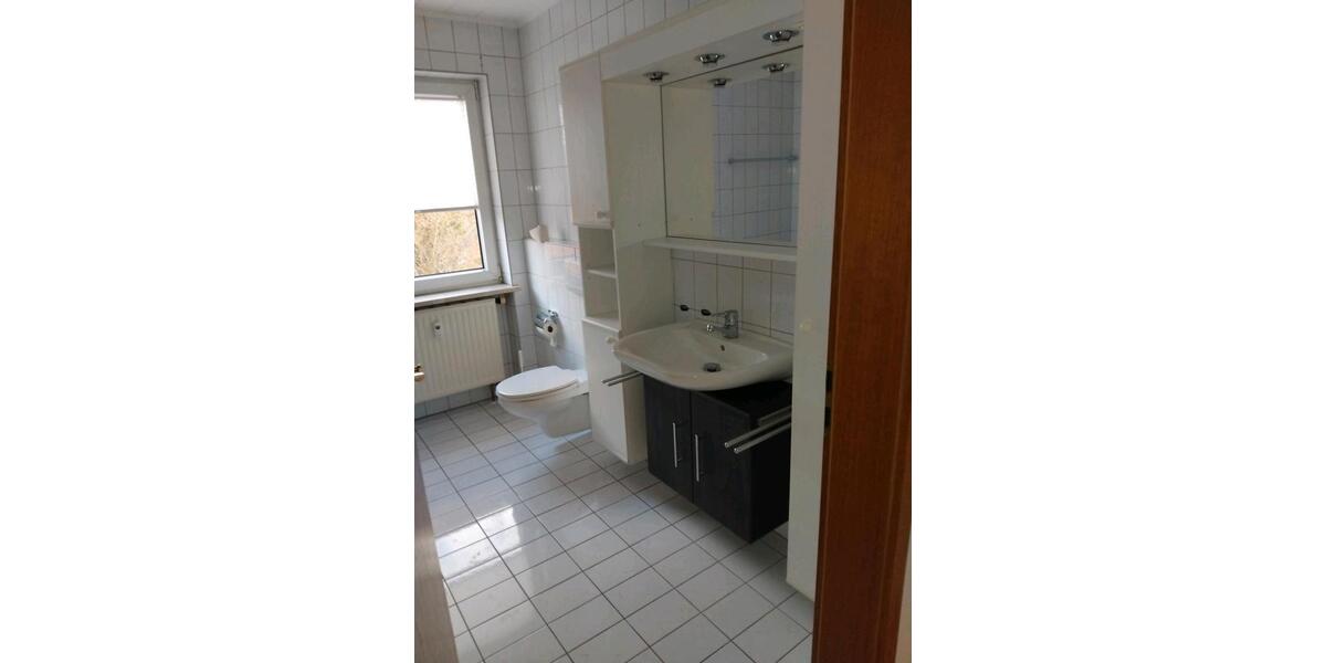 Etagenwohnung Freihung - 4 Zimmer, 90 m&sup2;, 700&euro; | Angebot:26089265