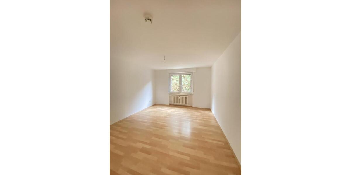 Erdgeschoßwohnung Solingen - 3 Zimmer, 71 m&sup2;, 709&euro; | Angebot:24372276