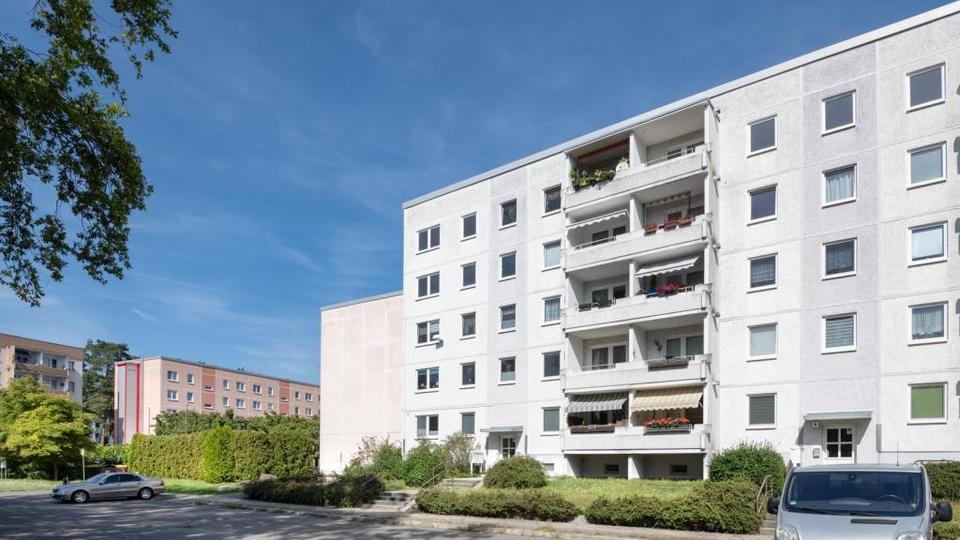 Etagenwohnung Bernsdorf - 3 Zimmer, 61 m&sup2;, 195&euro; | Angebot:26564882