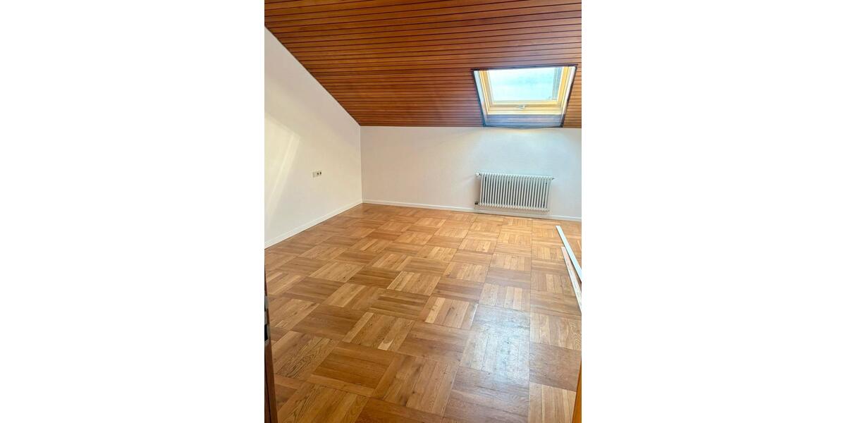 Dachgeschoßwohnung Remseck am Neckar - 2 Zimmer, 70 m&sup2;, 1.120&euro; | Angebot:24839465