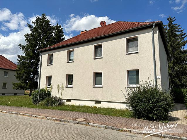 Etagenwohnung Elsteraue - 2 Zimmer, 48 m&sup2;, 300&euro; | Angebot:26490793