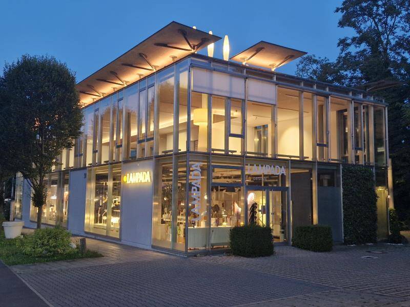N-Erlenstegen: Hohe Sichtbarkeit ! Moderne Büro-Praxisfläche mit ca. 320 m² im 1.OG