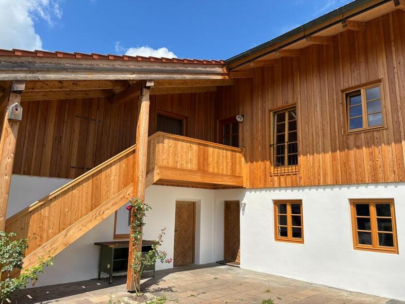 Maisonette-Wohnung mit gehobener Ausstattung Nähe Bad Aibling
