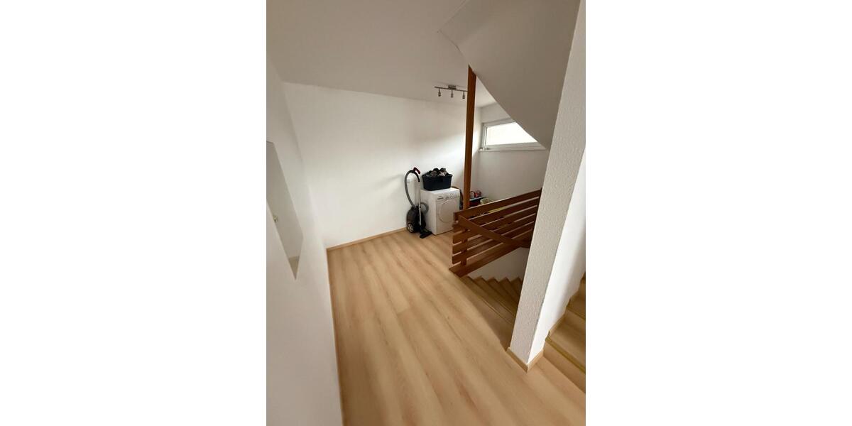 Reihenmittelhaus mit 5 Zimmern und Einbauküche 5 zimmer