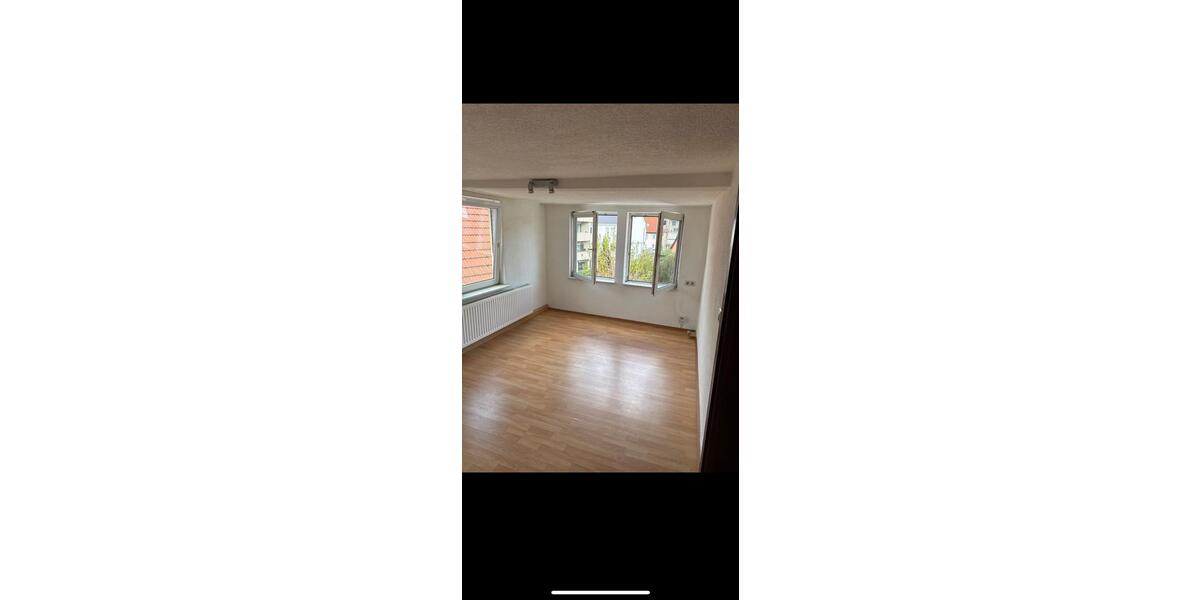Dachgeschoßwohnung Tuttlingen - 3 Zimmer, 50 m&sup2;, 450&euro; | Angebot:26691636