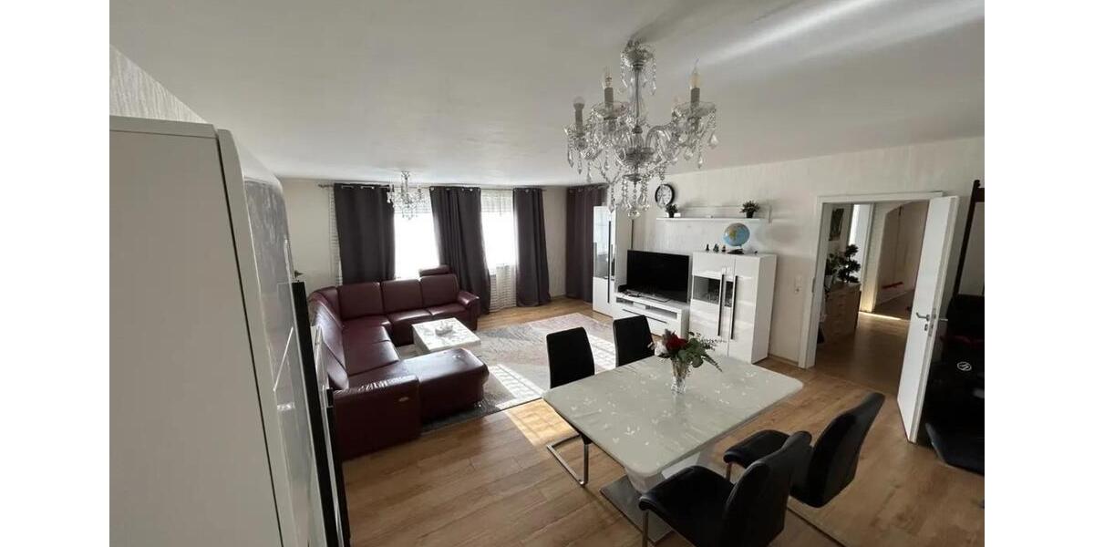 Etagenwohnung Sankt Augustin - 4 Zimmer, 123 m&sup2;, 1.450&euro; | Angebot:25255219